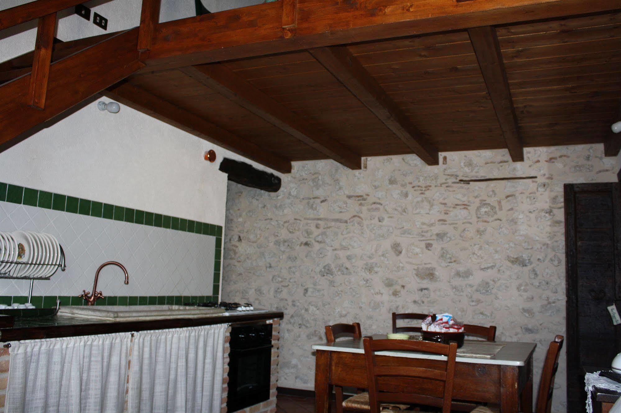 La Casa Sù Le Dimore Del Borgo Santo Stefano Di Sessanio Esterno foto